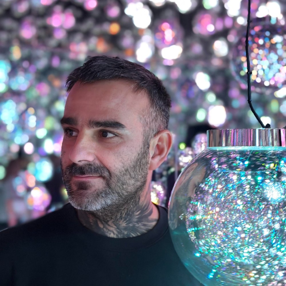 Portrait of Julien Jimenez, founder of FleetTendr